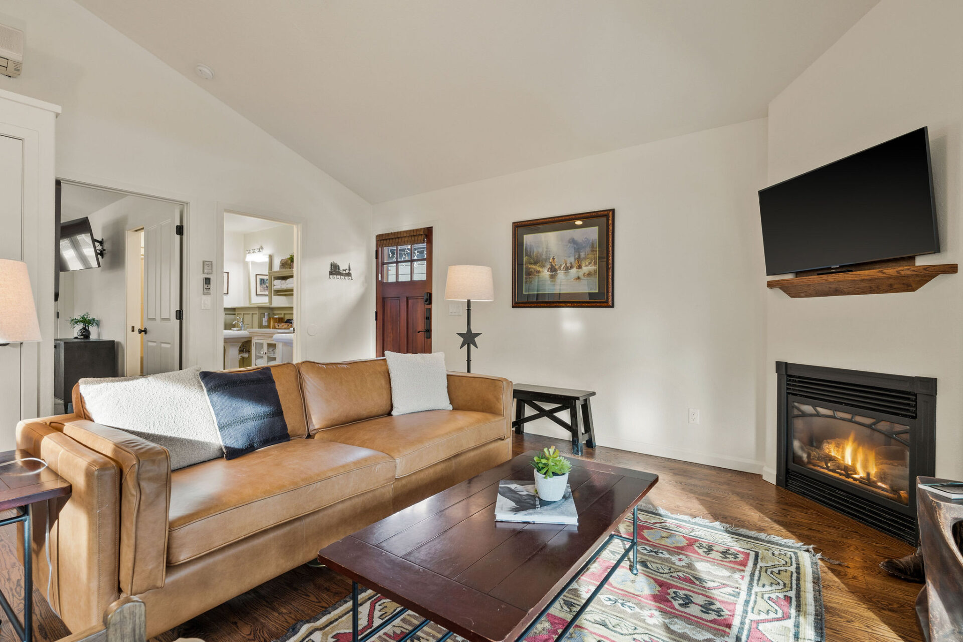 AMS_BridgeStreetCottages_2024_Cottage_2_6-1920x1281