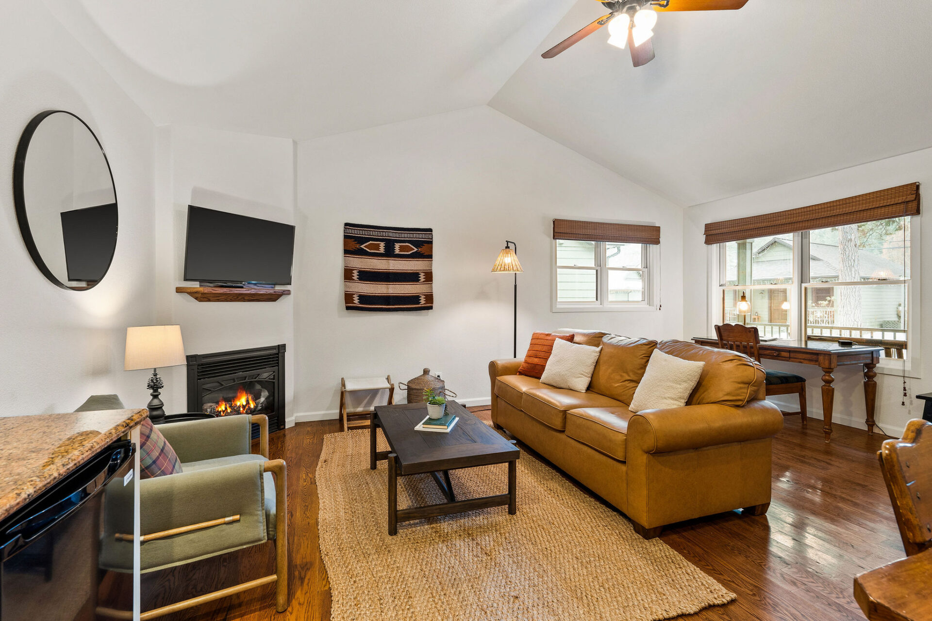 AMS_BridgeStreetCottages_2024_Cottage_6_2-1920x1281-2