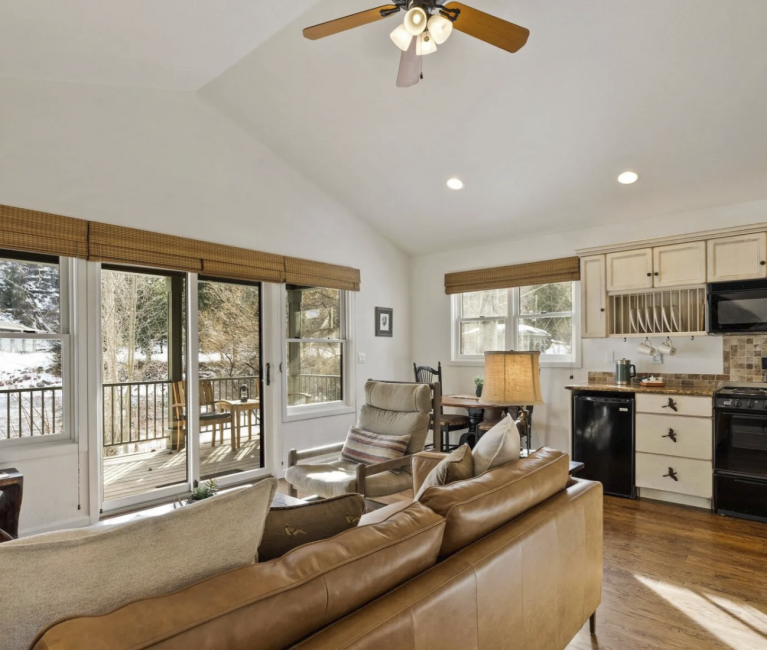 Screenshot 2025-10-14 at 7.42.57 PM